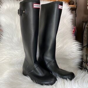 Hunter original tour packable rain boots tall size 8